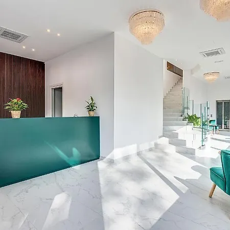 Anversa - Adults Only 16 Rimini