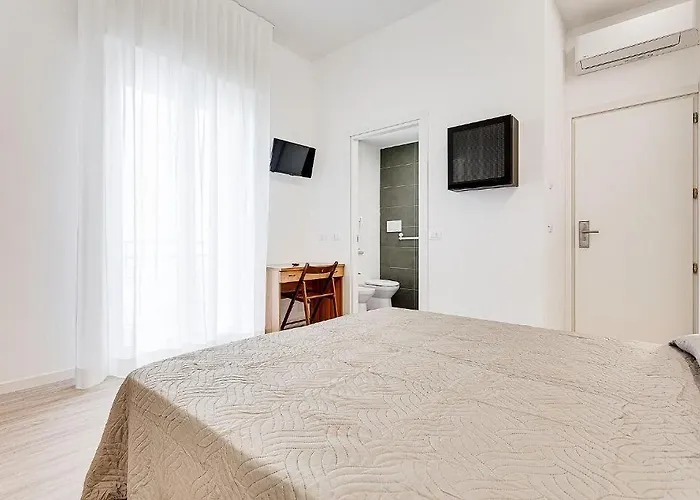 Anversa - Adults Only 16